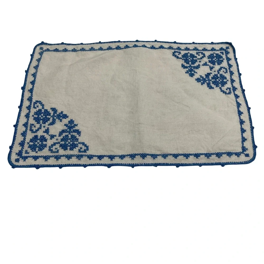 Vintage Handmade Blue Cross Stitch Linen Placemats Set 6 Floral Crocheted Edge